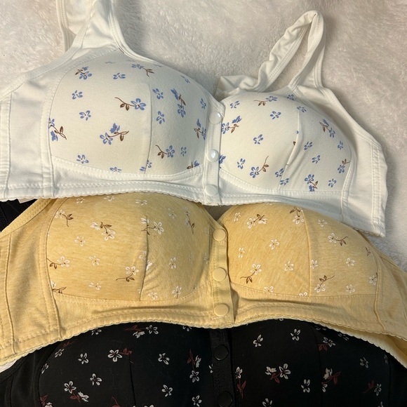 3 daisy bras, black, white and beige - Picture 7 of 8